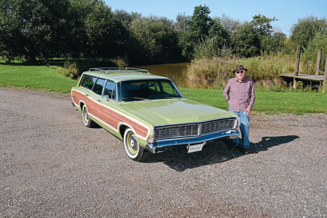 Swanky Suburbanite: 1968 Ford Country Squire LTD